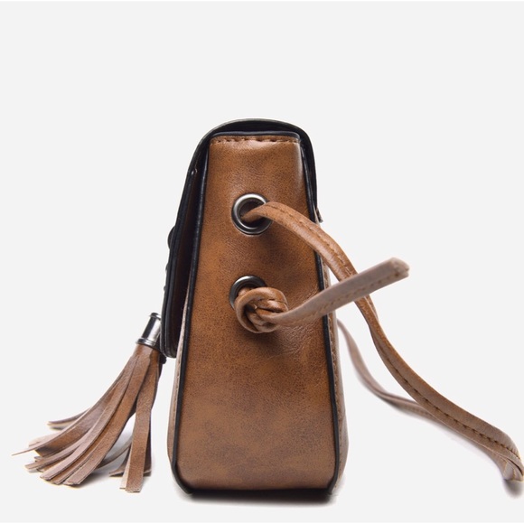 🆕 Tassel Faux Leather Bag - Picture 3 of 6